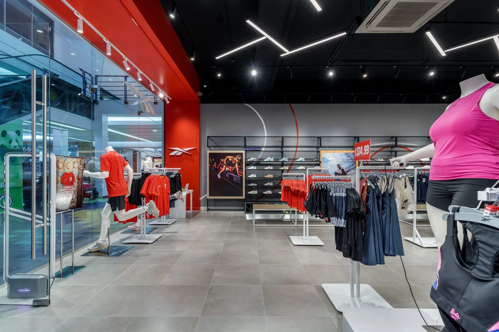 Reebok Albrook 4